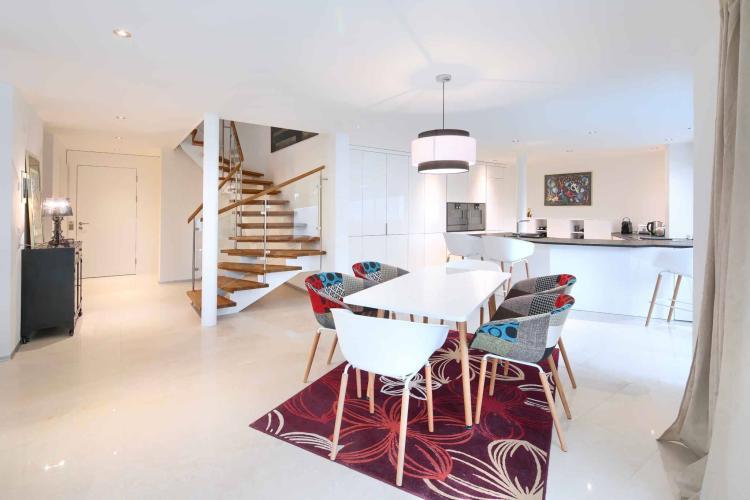 5-room apartment with high-end finishes