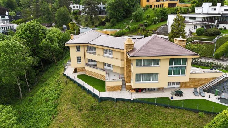 Exceptional 12.5-room residence 