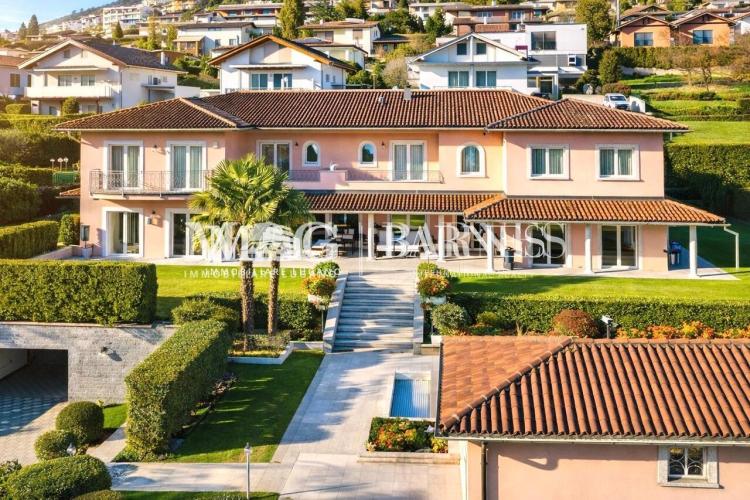 Lugano: Elegante Villa con piscina e dépendance