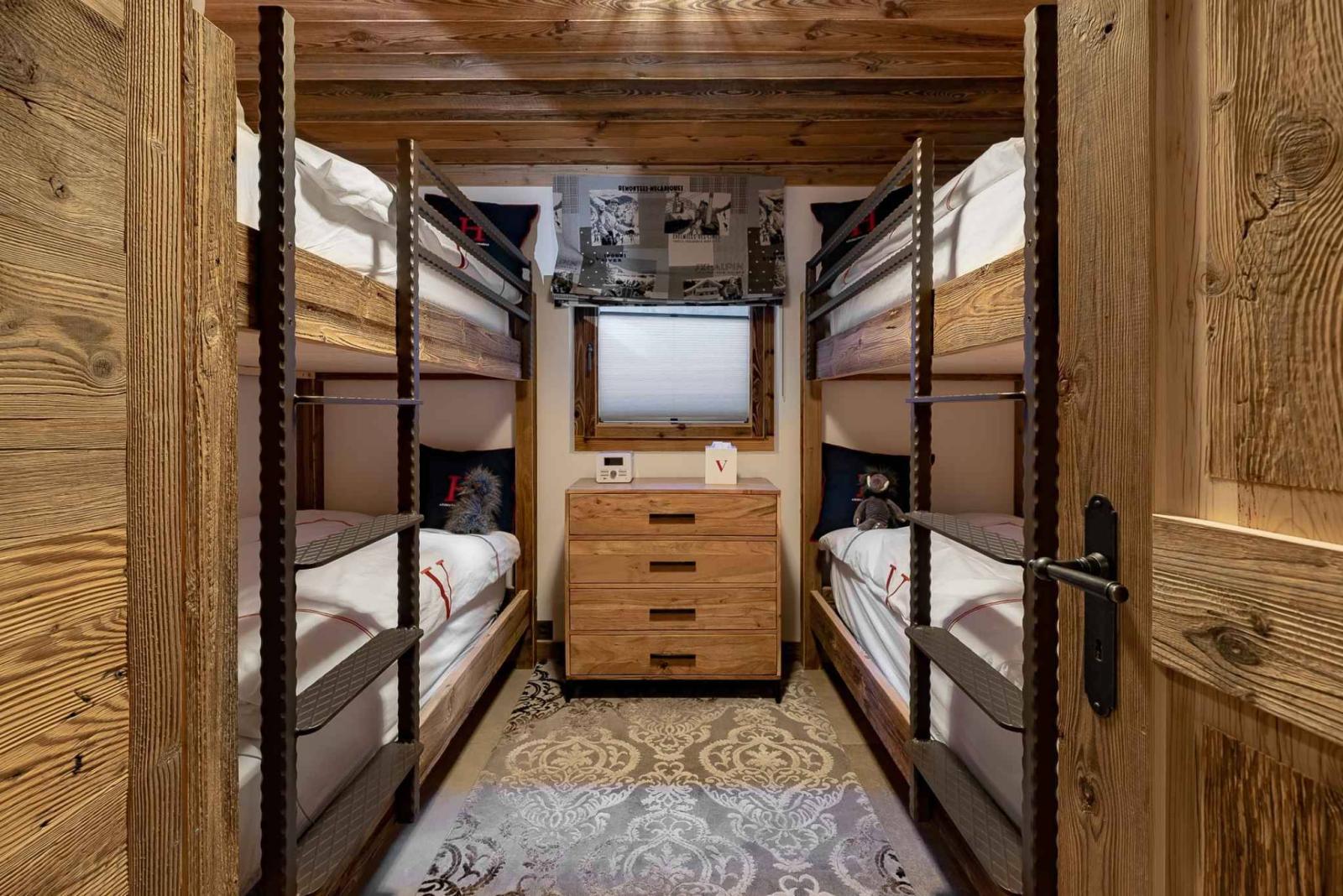 6wWYM_kaban-bien-6211704.jpg
