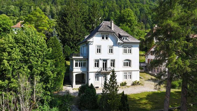 Villa nel cuore del Giura bernese