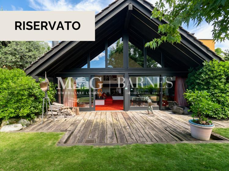 Villa d'autore a Comano con giardino e vista aperta, da rinnovare