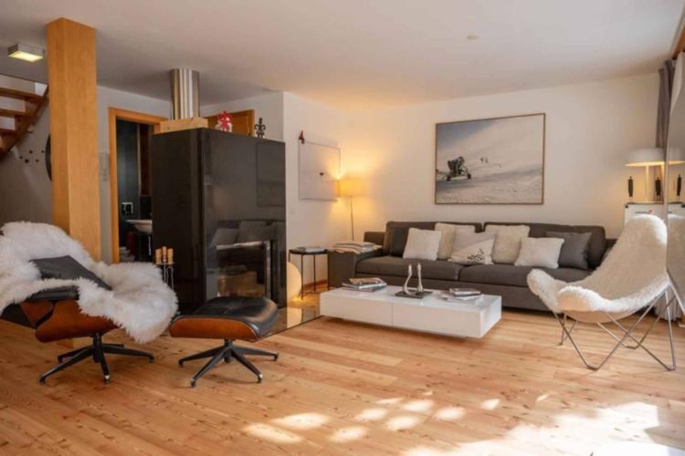 Lussuoso appartamento duplex a Zermatt con vista mozzafiato sul Cervino.