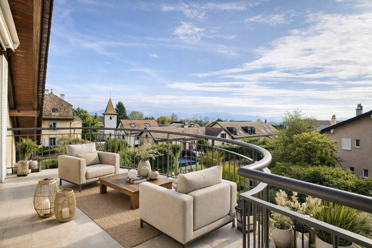 Esclusivo attico con giardino privato di 650 m² 