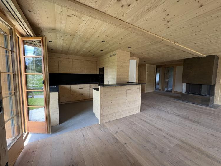 Modern garden floor apartment