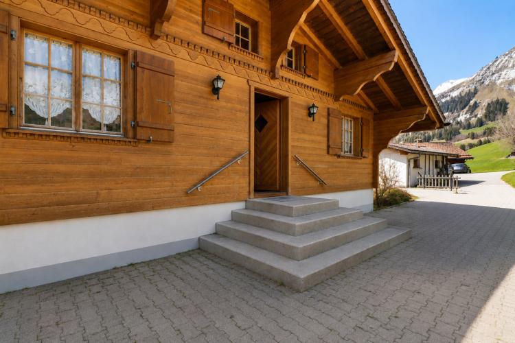 Chalet da ristrutturare con permesso di costruire