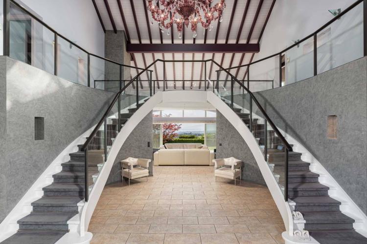 Incredible detached property