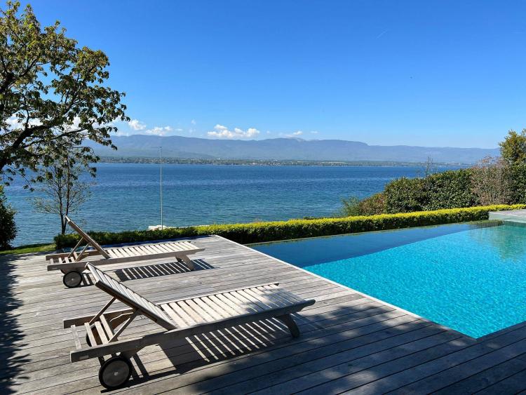 Esclusivo! Proprietà sul lungomare