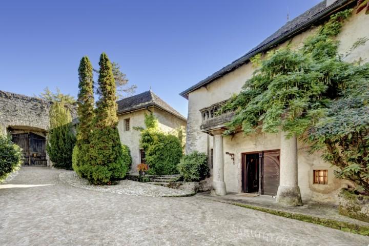 feWJ4_chateau_de_chatel_usinens_051022_hd_10_petit_.jpg