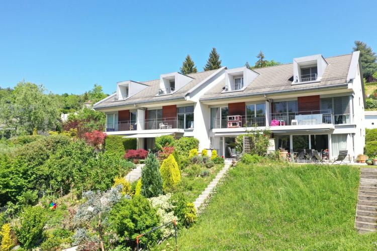 Villa contigua di oltre 200 m² in una zona familiare