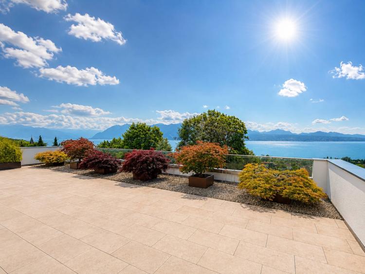 Attico eccezionale con una magnifica vista sul lago.