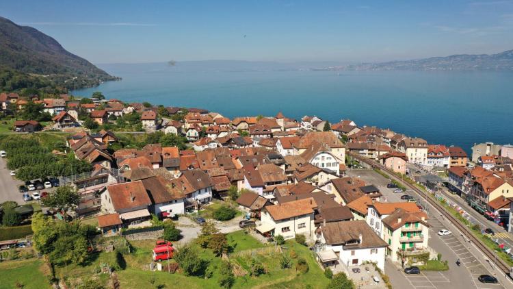 Casa bifamiliare, situata nel cuore del villaggio di Saint-Gingolph