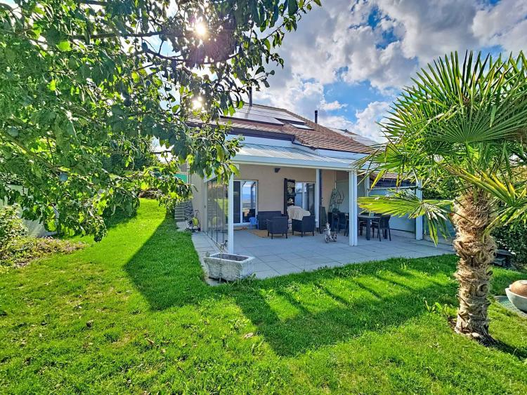Charmante Villa mit 4,5 Zimmern in grüner Umgebung