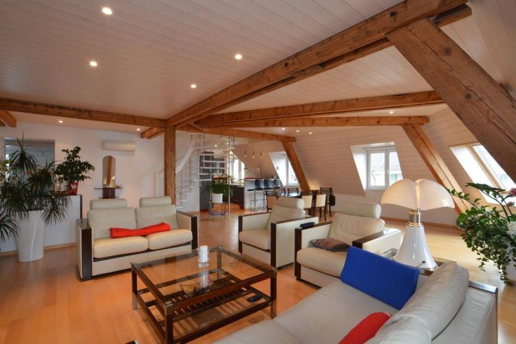 Esclusività, 6,5 locali con vista, vicino al lago e al centro città