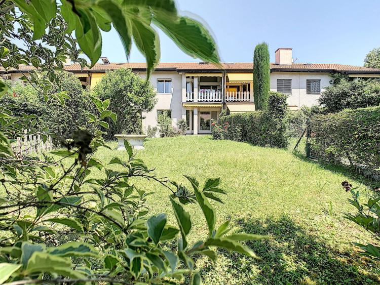 Incantevole livello del giardino in flessibilex