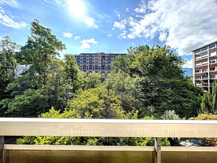 6 stanze di attraversamento con bella vista