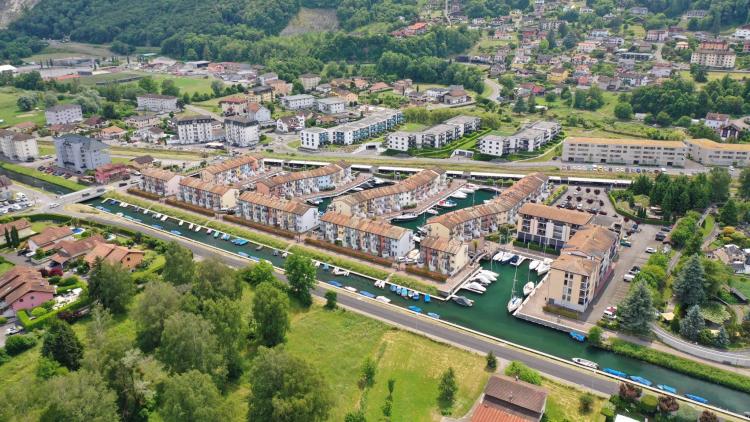Unico e superbo duplex di 4,5 stanze al Marina