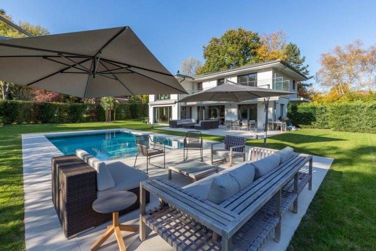 Magnifica villa contemporanea in assoluta tranquillità