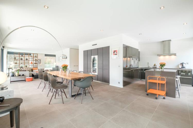 Splendido appartamento di 6 locali con terrazzo in una residenza di alto standing