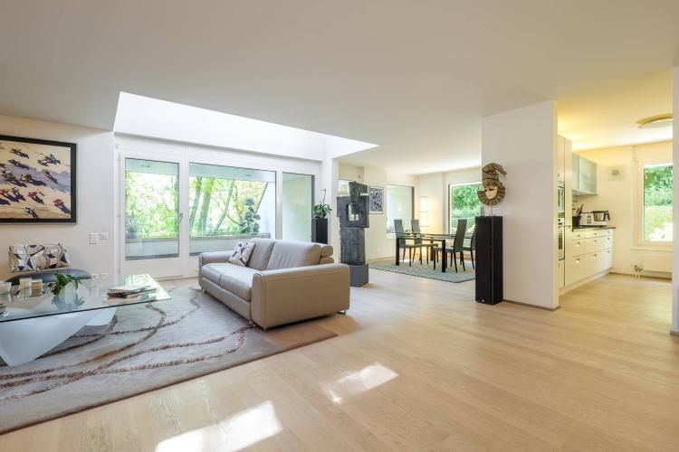 Bellissimo attico con ampi terrazzi in un magnifico parco