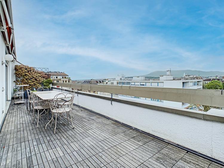 Magnifico attico con vista mozzafiato