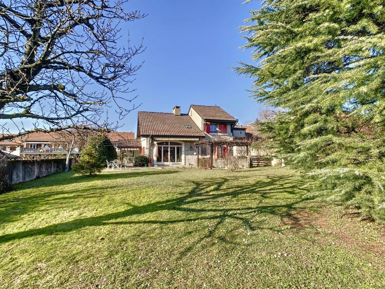 Spaziosa casa familiare in assoluta tranquillità