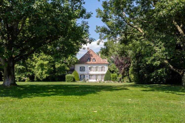 Casa padronale del XV secolo situata su 27.000 m²