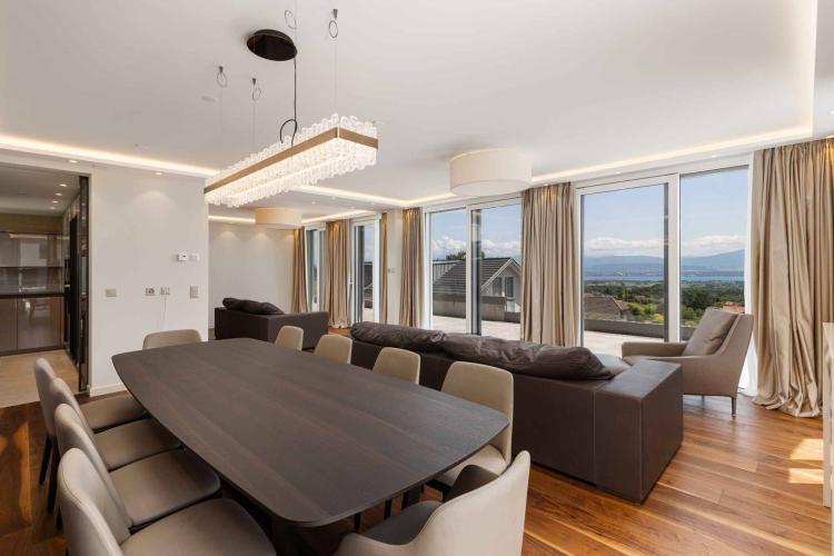 Magnificent house with panoramic view