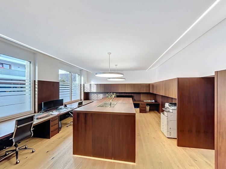 98 m² Wohnfläche mit Terrasse, ein vielseitiger Raum mit großem Potenzial