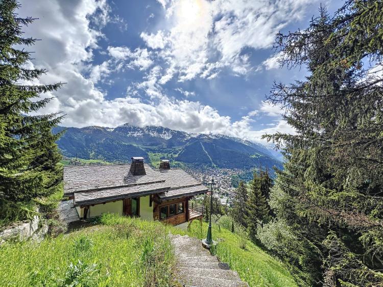 Savoleyres: Splendido chalet con accesso diretto alle piste da sci.