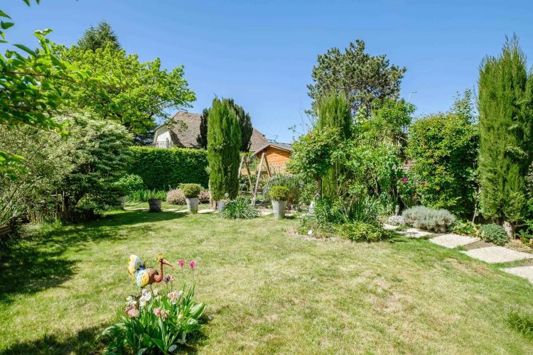Esclusivo! Incantevole duplex con terrazze e giardino privato.