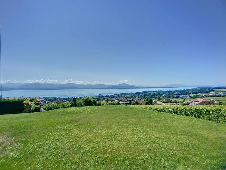 Preferito - Stupenda proprietà con vista panoramica sul lago e sulle Alpi