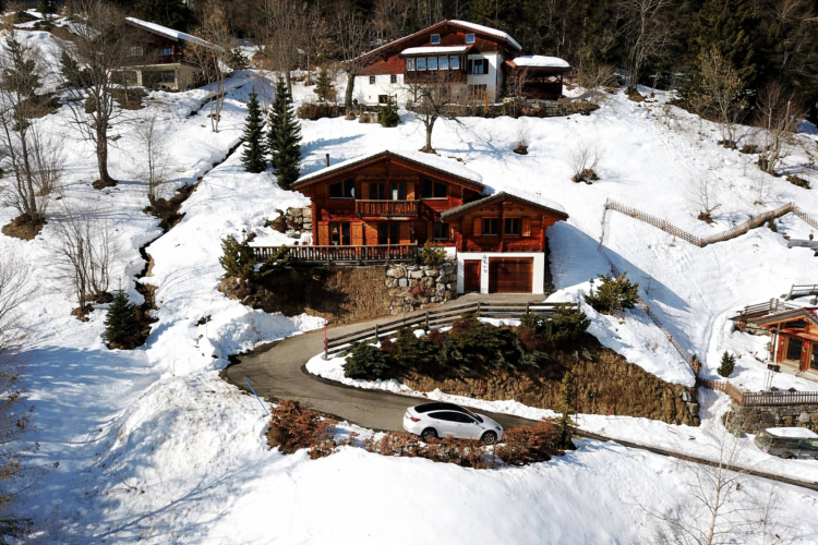 Exclusive – Exceptional chalet with panoramic views