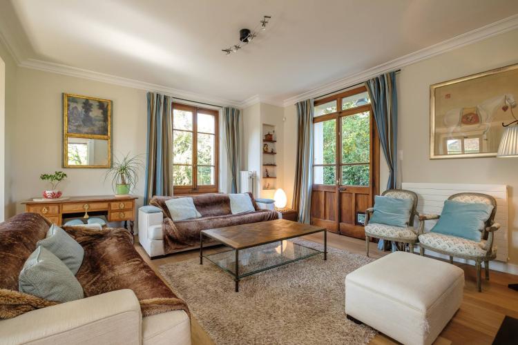 In coesclusiva: Elegante casa degli inizi del '900, completamente ristrutturata