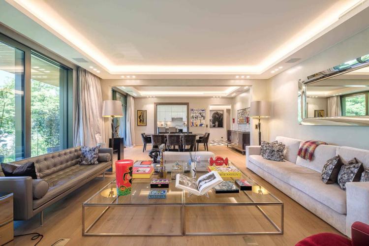 Luxurious penthouse in an exceptional residence