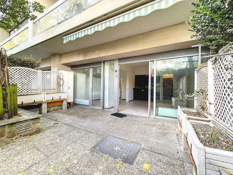 Esclusivamente! Piano terra di 3 locali con terrazzo