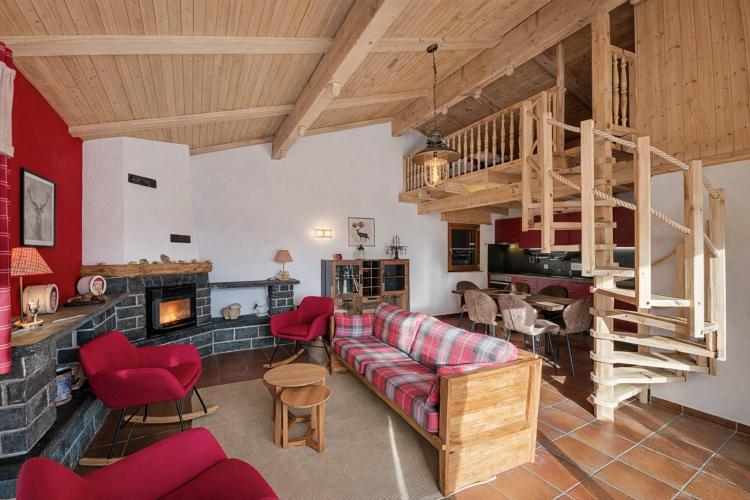 Charmantes Doppelhaus-Chalet – komplett renoviert