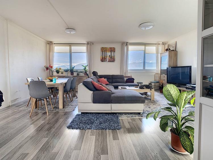 PER INVESTITORI: 5 vani di attraversamento con vista mozzafiato