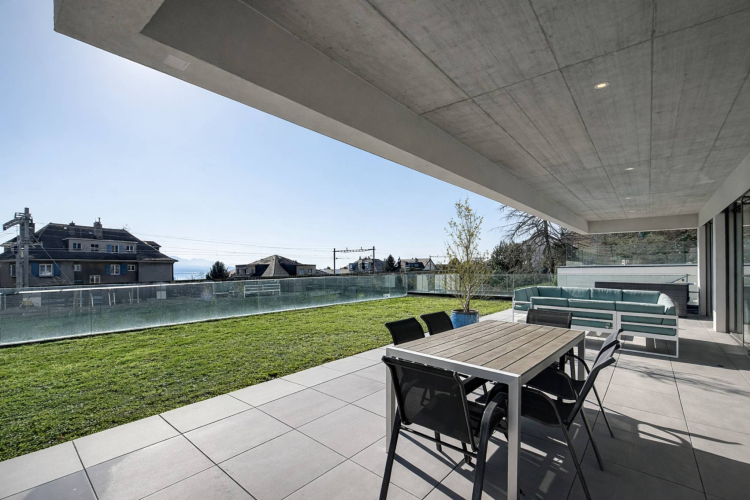 Appartamento contemporaneo di 107 m2 con giardino
