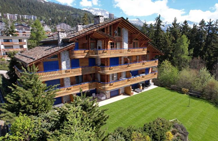 MAGNIFICO APPARTAMENTO DUPLEX/PENTICE DI 6.5 CAMERE NEL CENTRO CITTÀ CON UNA BELLISSIMA VISTA