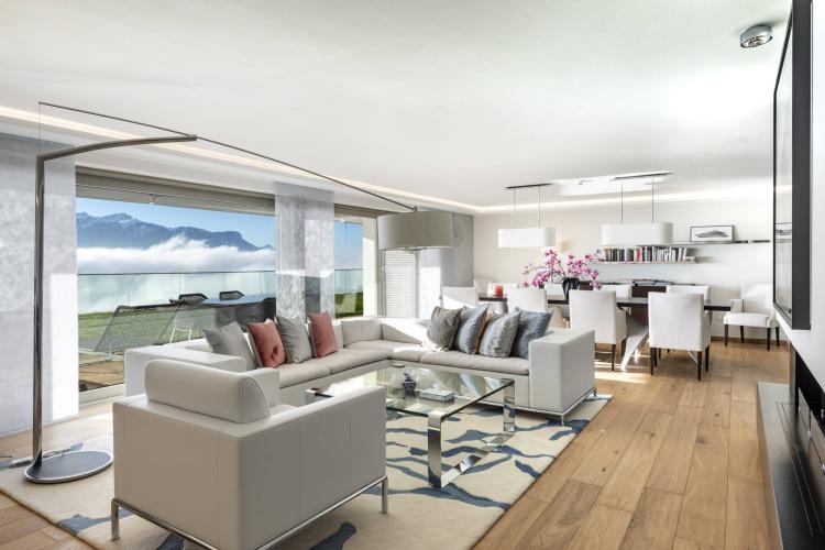 Sumptuous 6.5-room apartment with a stunning view of the lake and mountains