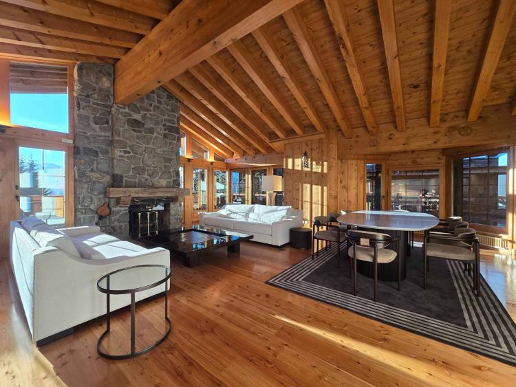 ATTICO ECCEZIONALE, accesso diretto alle piste da sci, ~260 m², 3 camere da letto