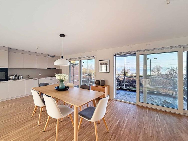 Splendido nuovo appartamento di 3,5 locali con vista lago
