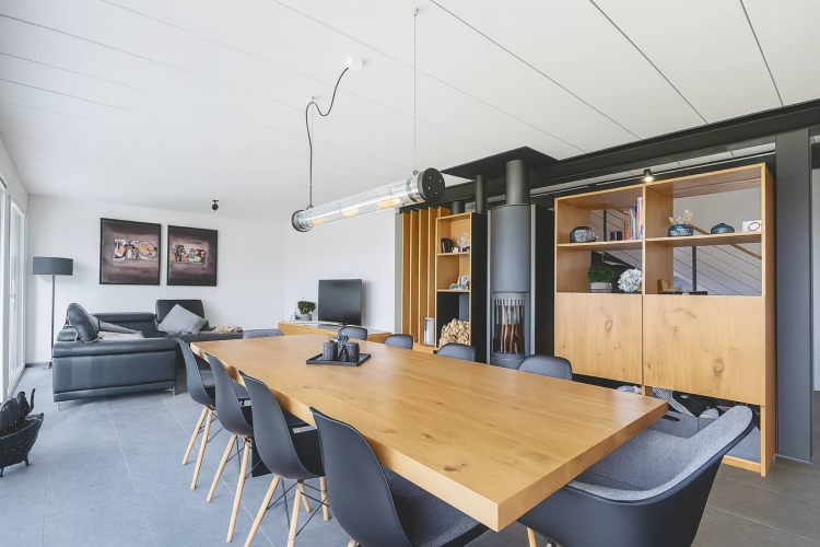 Superbe propriété individuelle avec vue sur le lac et les montagnes