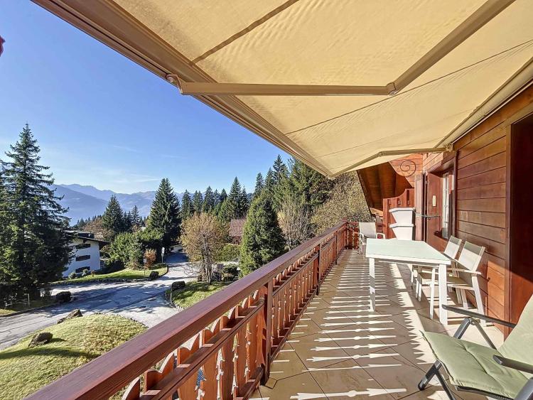 SKI-IN SKI-OUT! Dual-Aspect Apartment in the Heart of Domaine de la Résidence