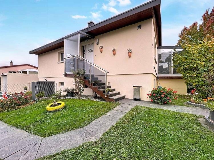 Charming 4.5-room villa, converted into a 5.5-room villa with an additional bedroom