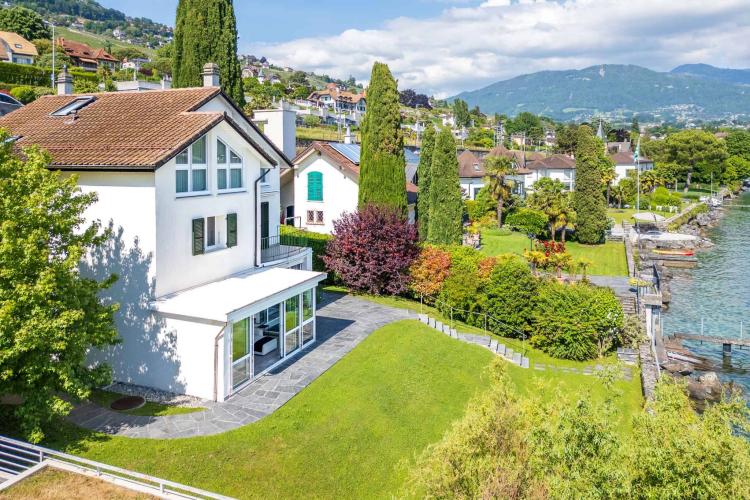 Rare! Waterfront Property in Corseaux