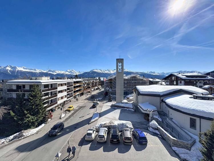 Posizione eccezionale nel cuore di Crans con vista panoramica